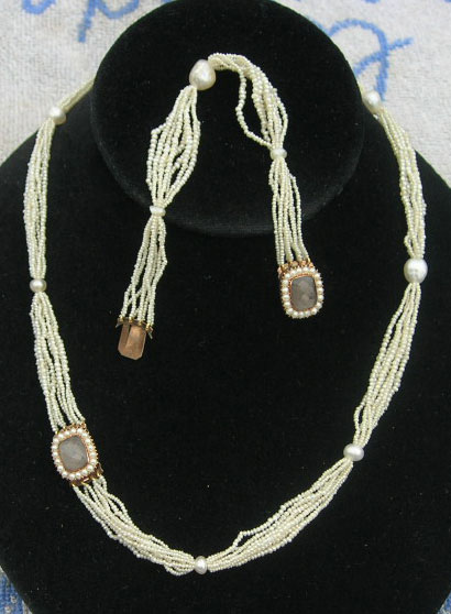 Seed pearl set with necklace and bracelet