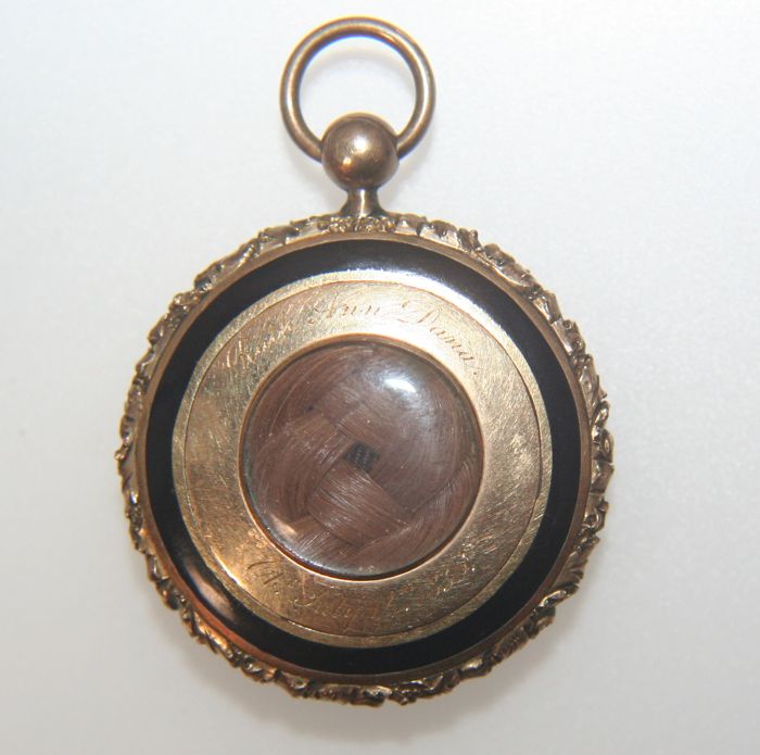 1836 Locket