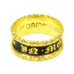 Mourning Ring, 18ct Gold and Enamel, Hallmarked London 18ct Gold Dated 1827 inscribed with "Wm (William) Wrightson ob 26 Dec. 1827 At 75"