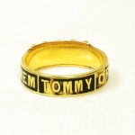 In Memoriam TOMMY 15ct Gold, Split Pearl, Enamel. Date 1881.