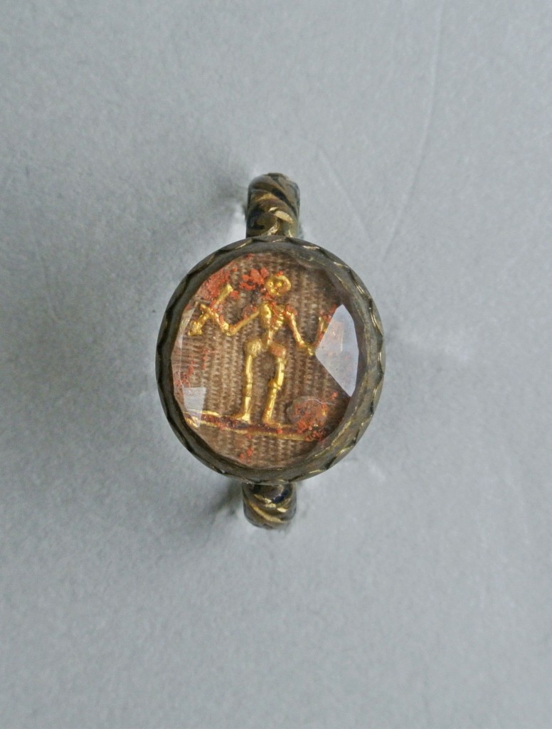 Memento Mori Ring. Image courtesy of the British Museum.