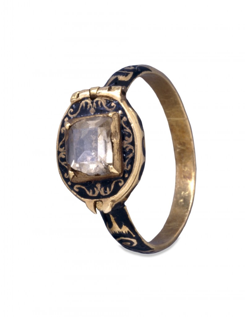 Charles I Memorial Ring, Closed, c.1650