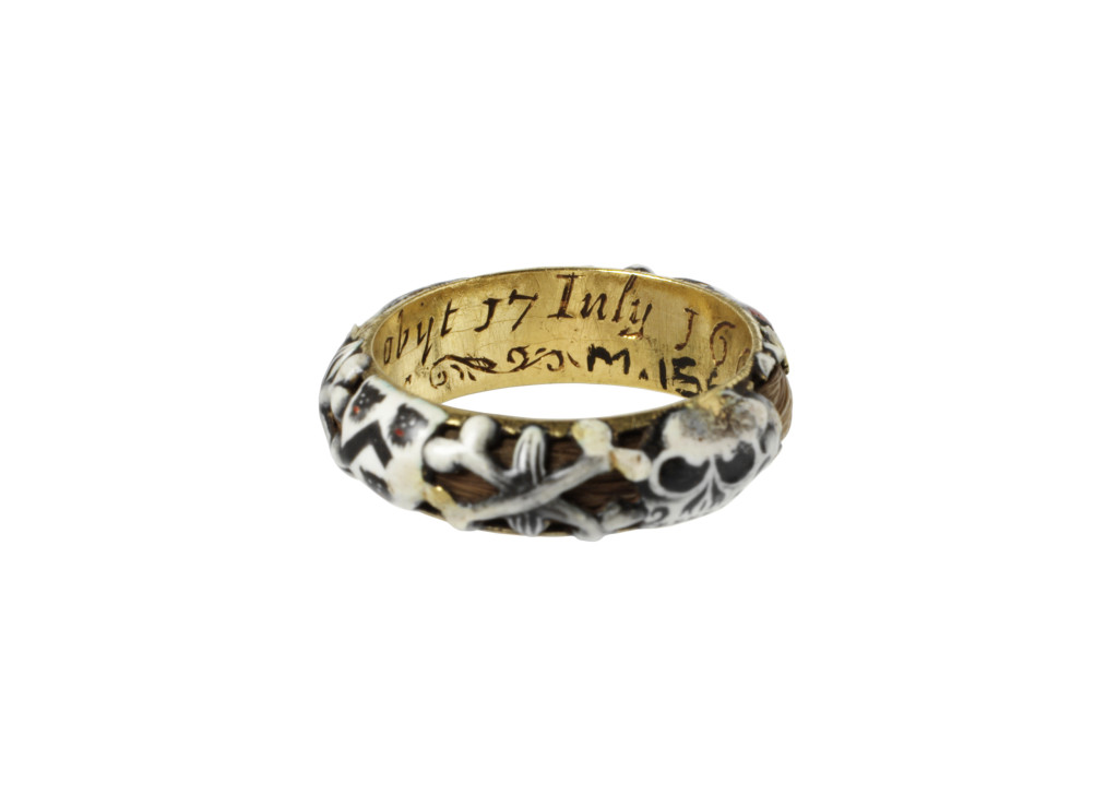 memento mori mourning ring Samuell Nicholets obijt 17 July (1661) Christ is my portion 'Samuel Nicholets died 17 July 1661'