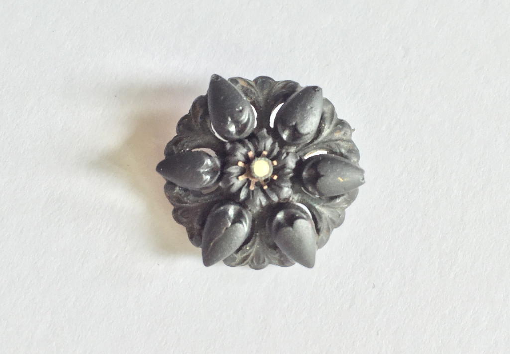 Floral, vulcanite brooch