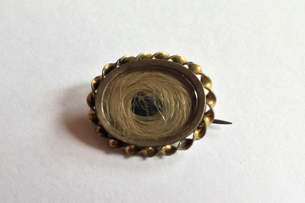 Small hair brooch