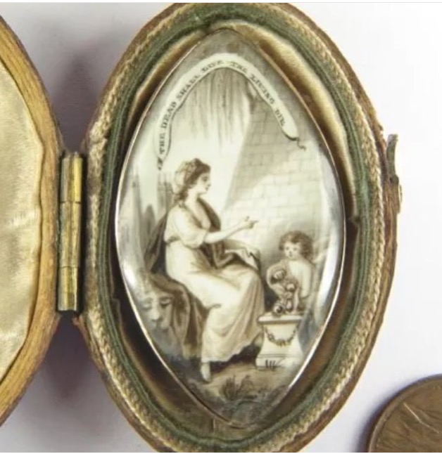 Mourning pin with the inscription 'The Dead Shall Live, The Living Die / W(illiam) Mount, ob. 29 July 1784 AE 26'.