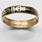 Memento skeletal mori ring with black enamel, c.1711.